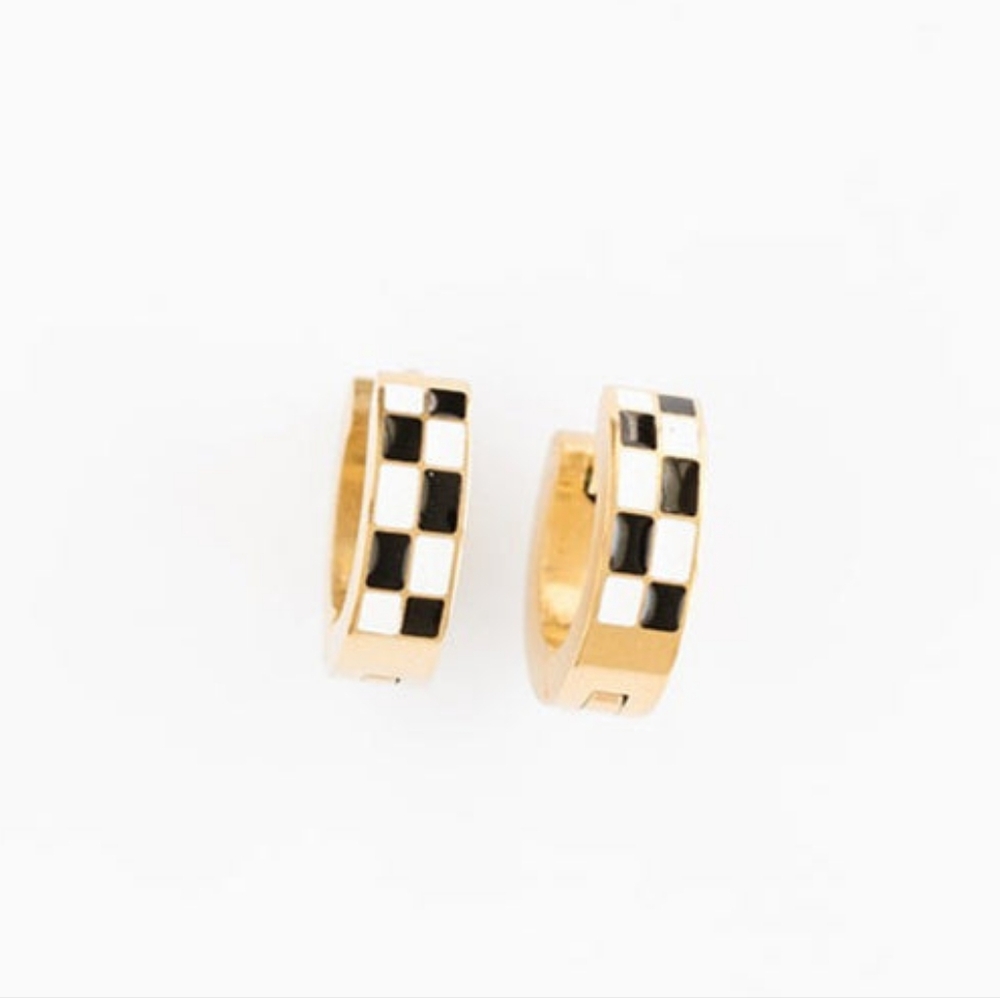 REVOLVE PETIT MOMENTS 18k  CHECKERED HUGGIES - Picture 5 of 9